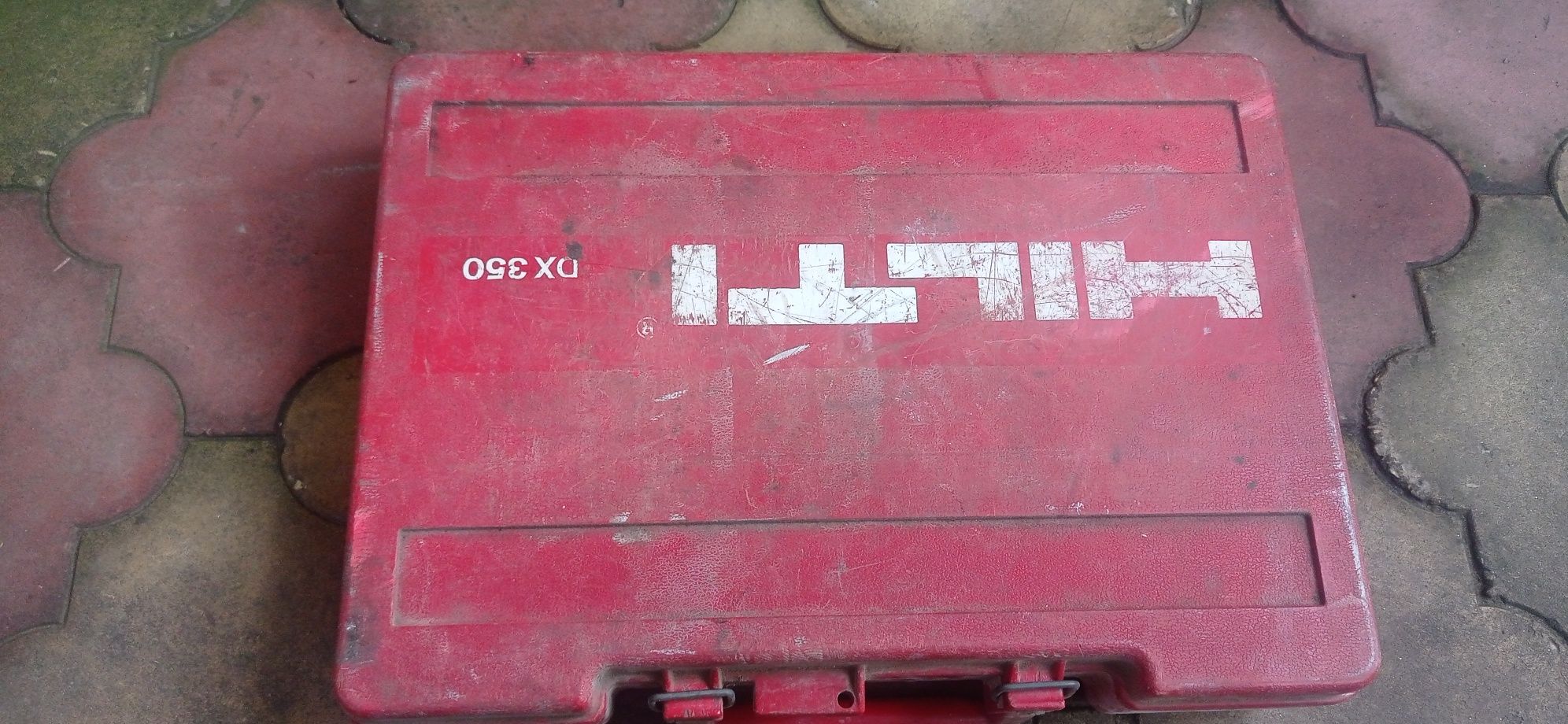 Hilti Dx 350 pistol cu capse pentru cuie