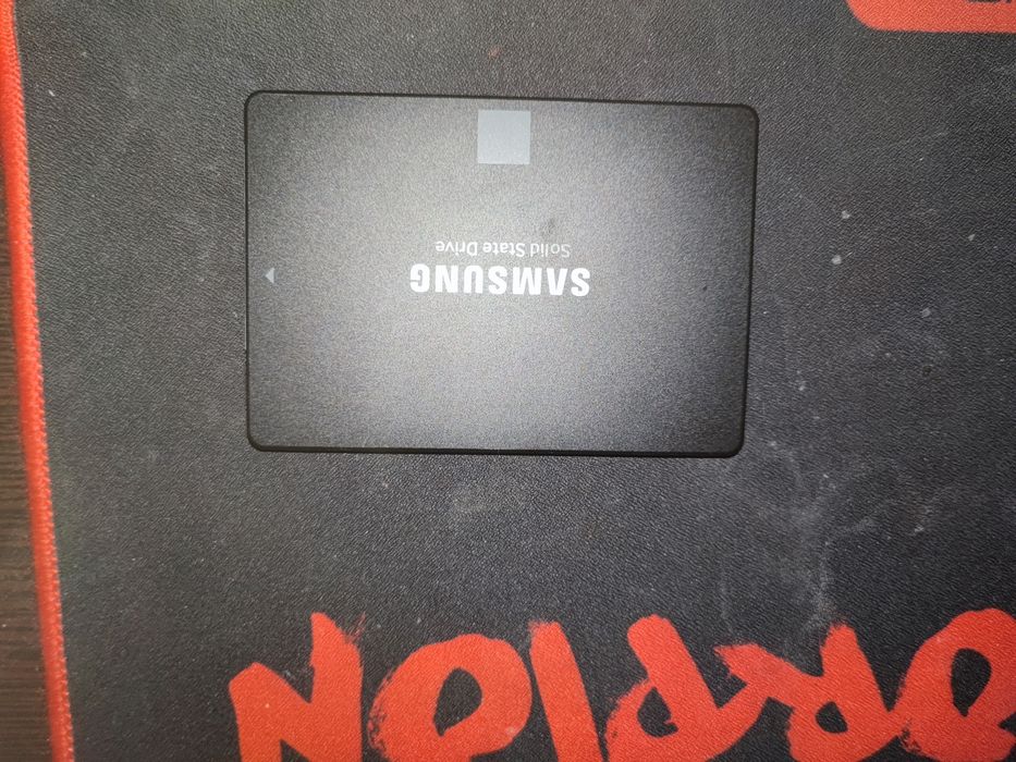 Samsung Evo 870  1TB SSD