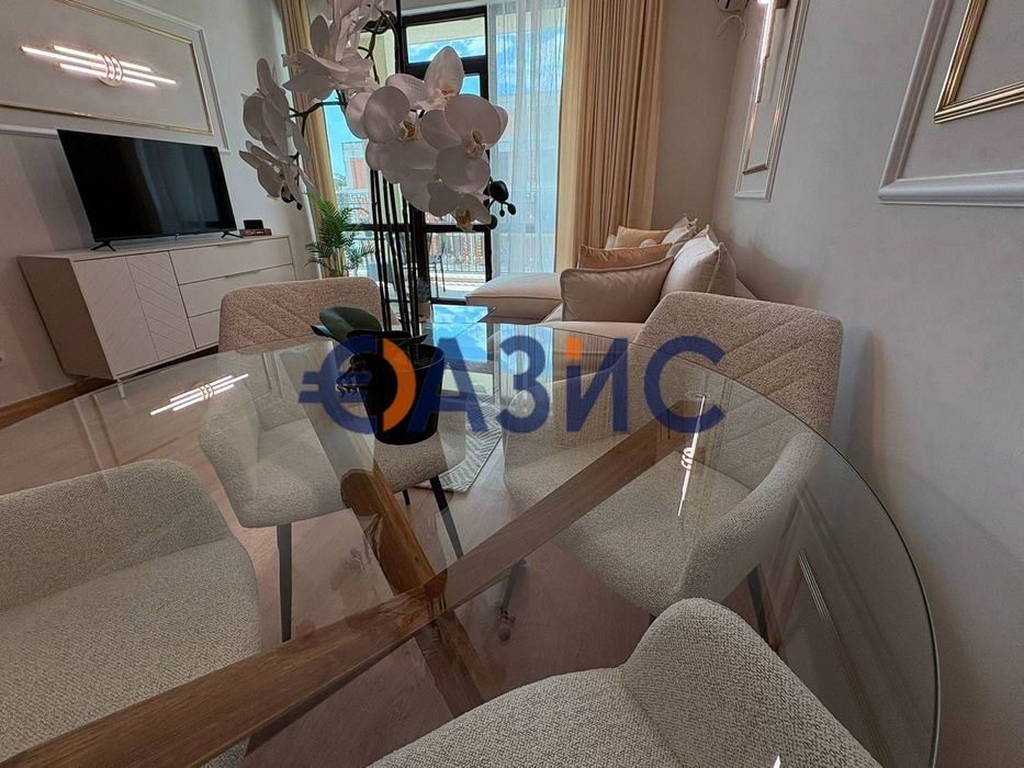 Продава се Двустаен апартамент в к.к. Слънчев бряг - 83 кв.м за 1127 €/кв.м - Снимка #1
