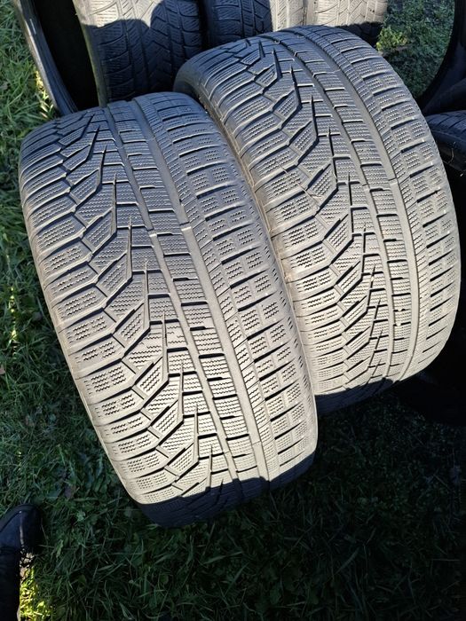 Vand 1 sau 2 anvelope 285 45 21 hankook de iarna dot 2020