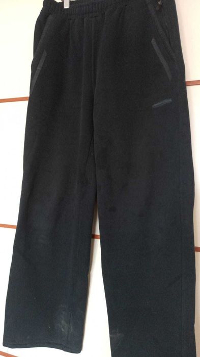 Мужские брюки, трико и кепки