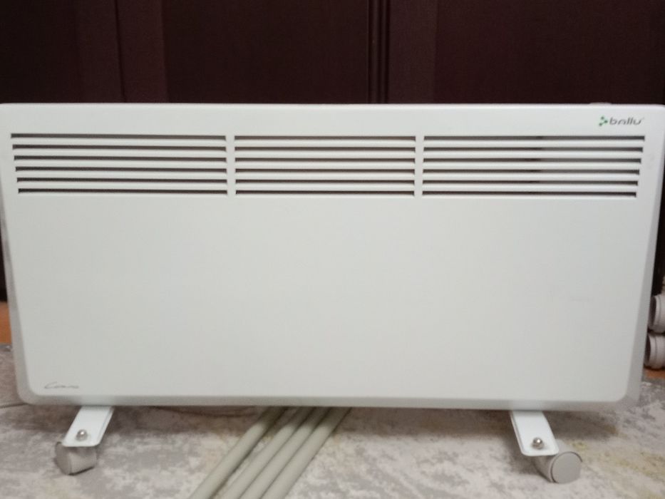 Продаётся электрический обогреватель 2000 / 1000 Ватт.