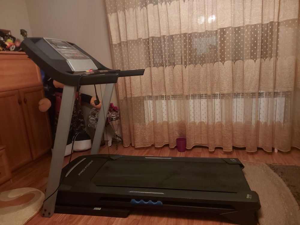Vand bandă de alergat PRO-FORM 520 ZLT