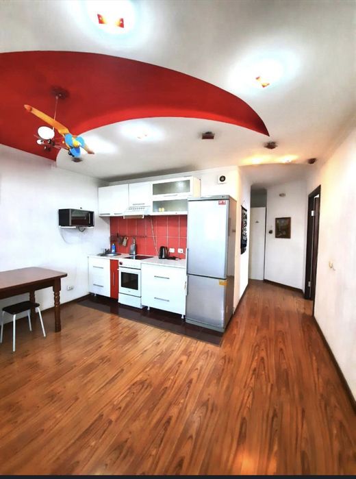 Сдам квартиру посуточно и почасам.