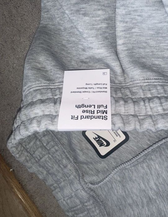Nike Tech Fleece дамски