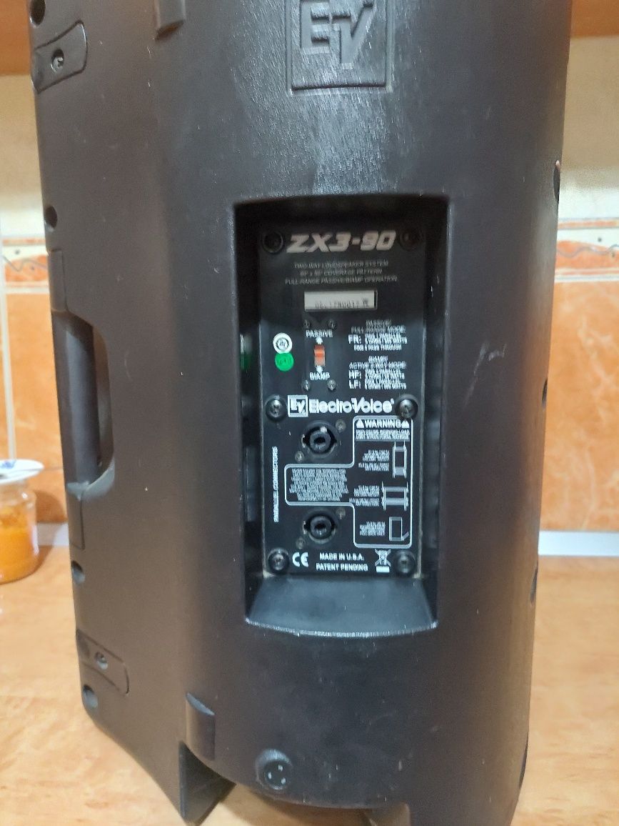 Boxe Electro-Voice ZX3 90-B