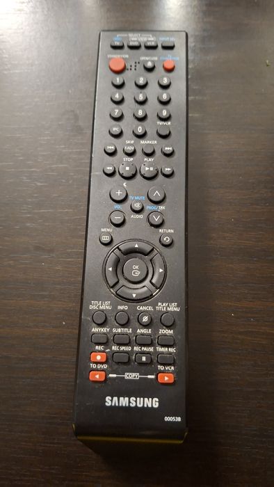 Telecomanda DVD-VHS Samsung in stare perfecta