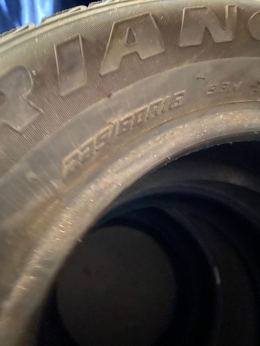 Шины зимние б.у.