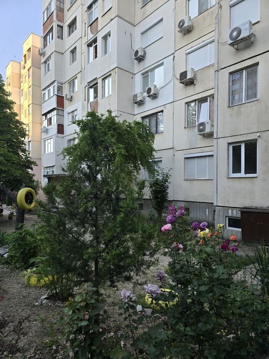 Дава се под наем Двустаен апартамент в Стара Загора, Център - 60 кв.м за 153 € - Снимка #9