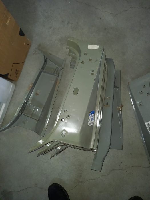 Piese Dacia 1300 1310 1410 suport cric stalp cutie de viteza teava leg