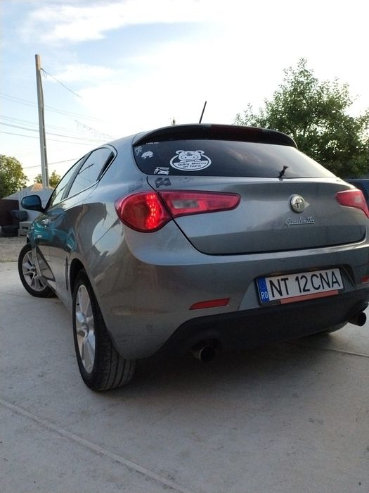 Vand Schimb Alfa Romeo Giulietta 170 cai acte la zi