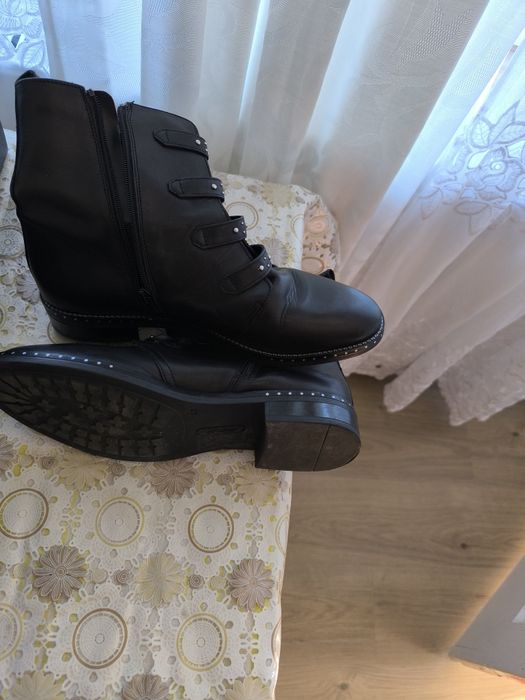 Ботуши на Tommy Hilfiger, размер 39.