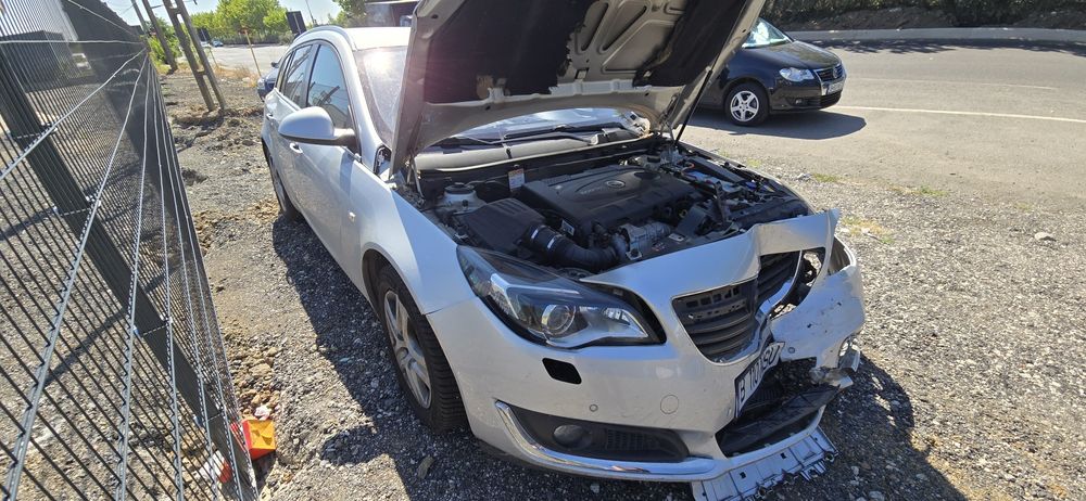 Opel insignia 2.0d 2014 avariat