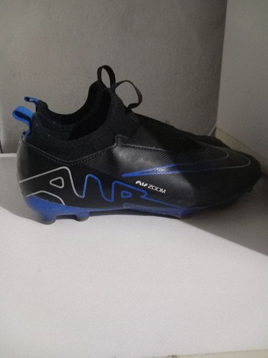 Vand ghete de fotbal