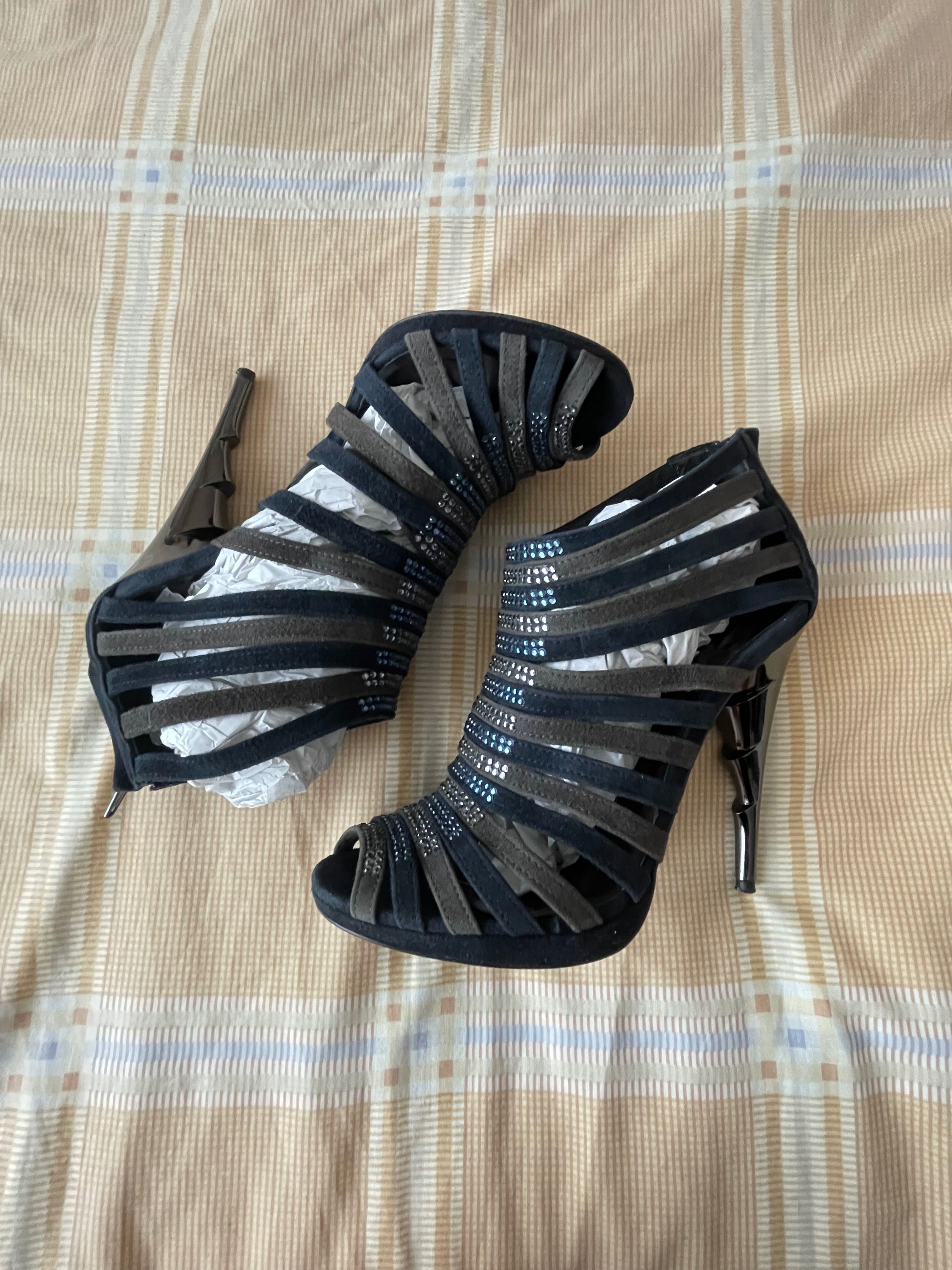 Vand sandale de piele John Richmond