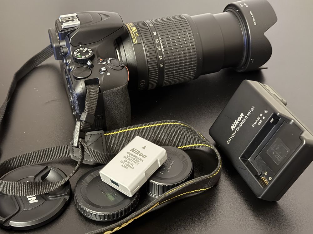 Nikon D3500 + Nikkor 18-140mm + Manfrotto статив + раница и аксесоари