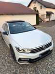 VW Passat R line, 225 CP