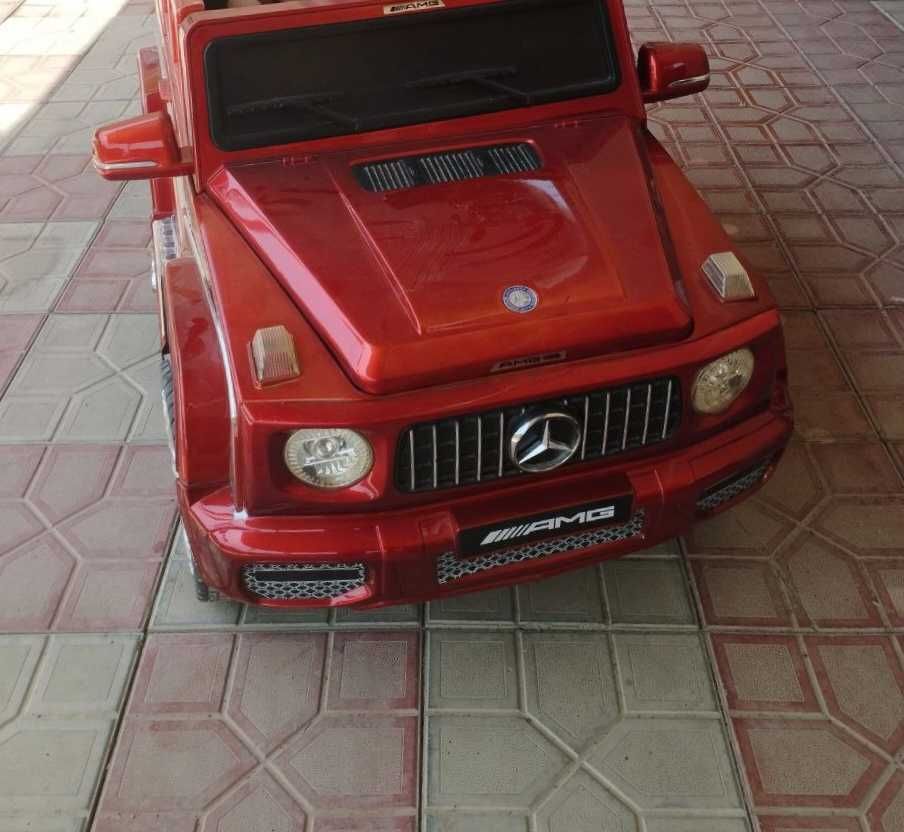 Mercedes gelend vagen