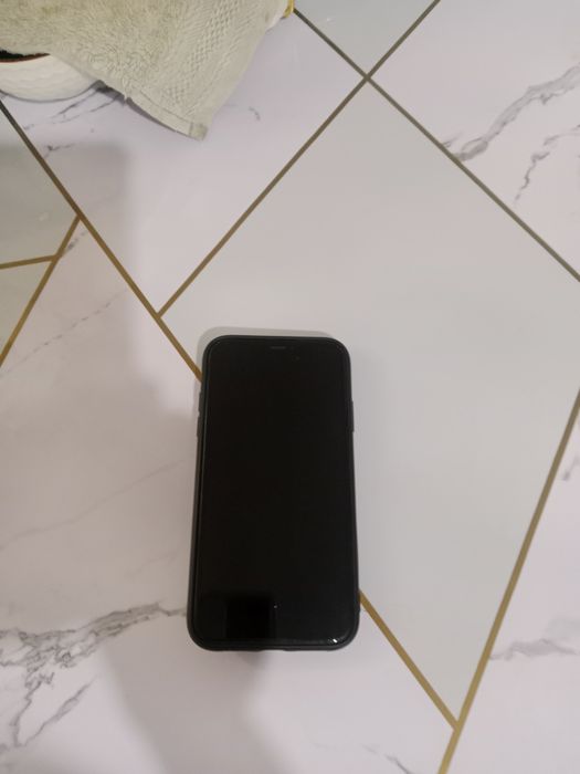 IPHONE 11 телефон