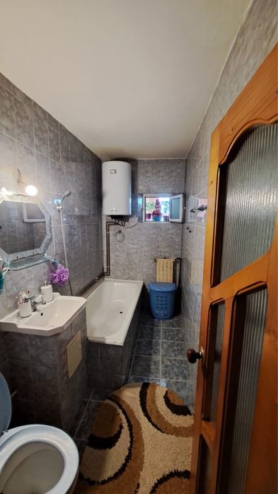 Vand apartament , 3 camere, CRIHALA