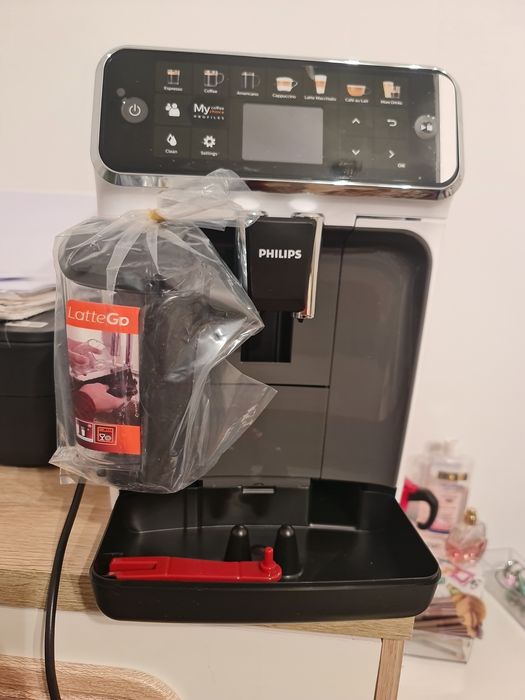 Espressor automat Philips Seria 5400 Nou și seria 5500 în stoc