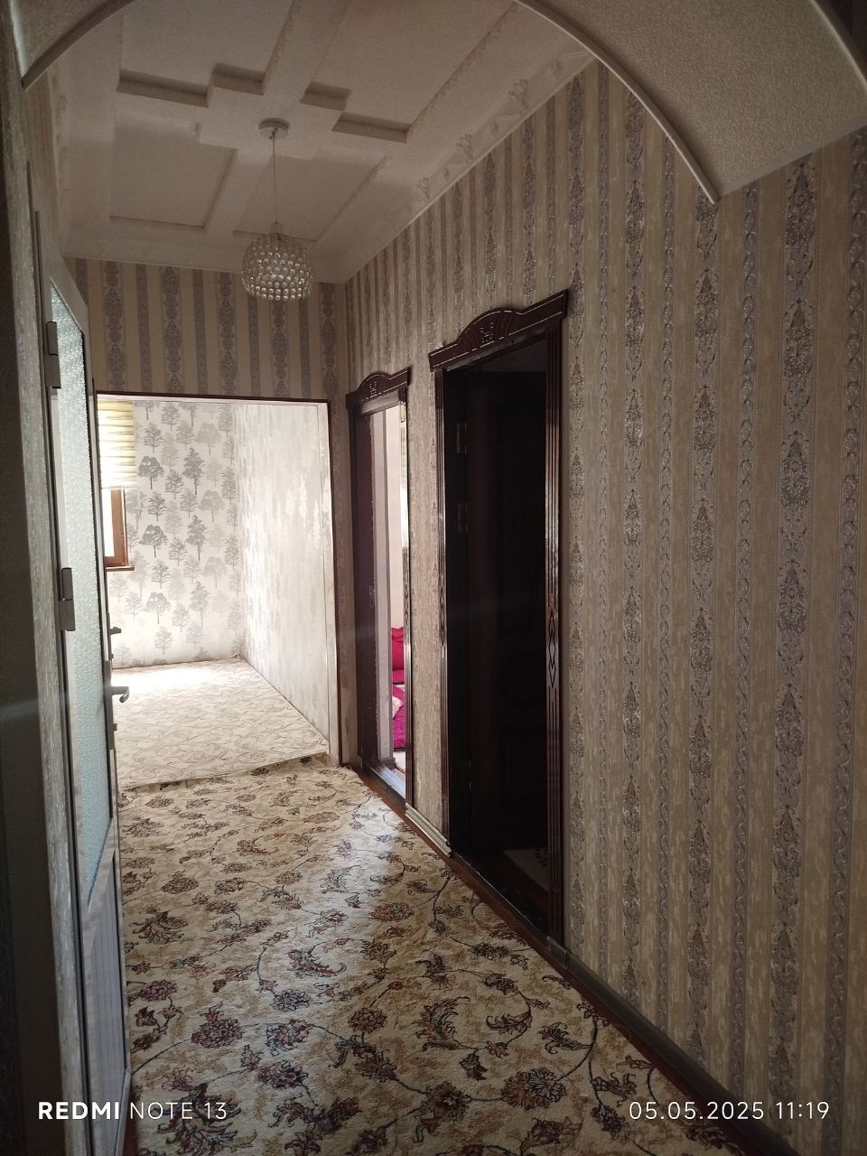 Ijaraga kvartira beriladi Sagdiyana machit  olda 2 xona 4 etaj lifit