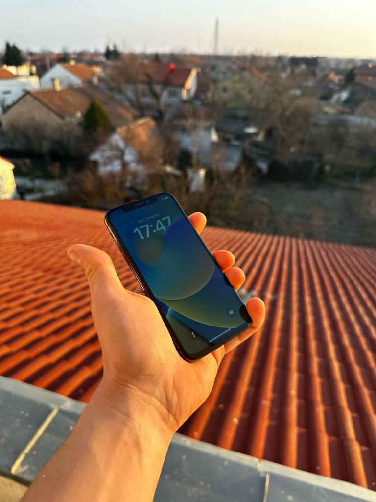 iPhone X Grey/Silver, memorie 256GB, baterie 100%, IMPECABILE/FISURATE