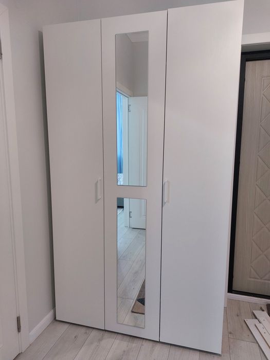 Шкафы и комод б/ в отличном состоянии