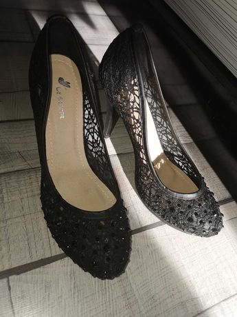 Дамски официални черни обувки с дантела Le Scorpe