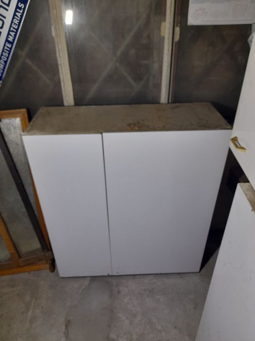 Кухненски шкафове,Ракла и бюро