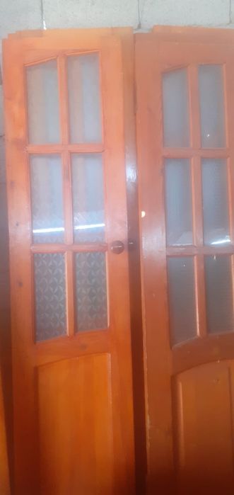 Деревянные межкомнатные двери с косяком