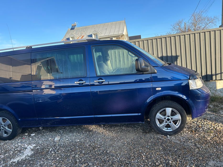 Vând Transporter 2010