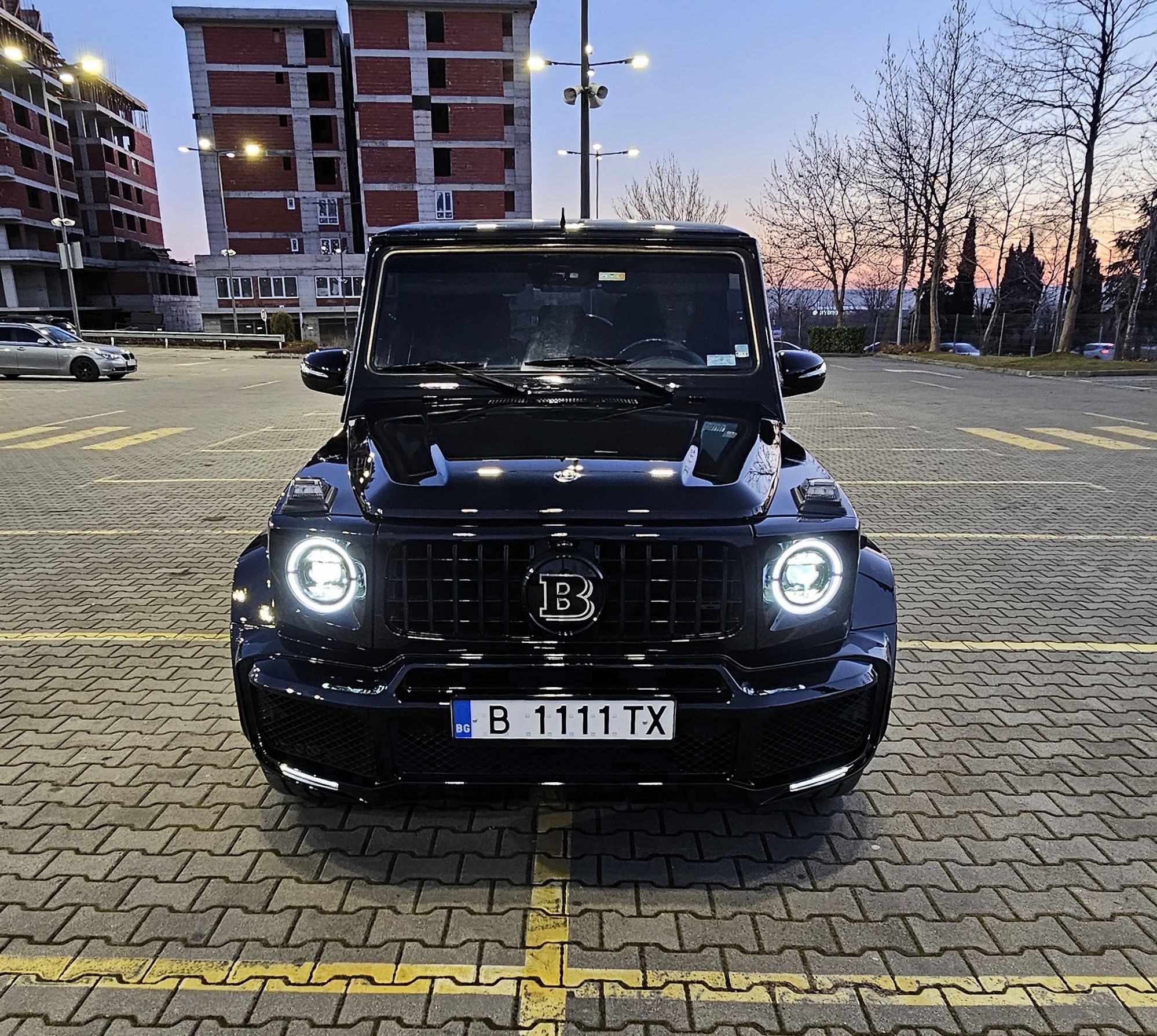 Mercedes G Class Brabus Paket 2023г. под наем за специални поводи!!!