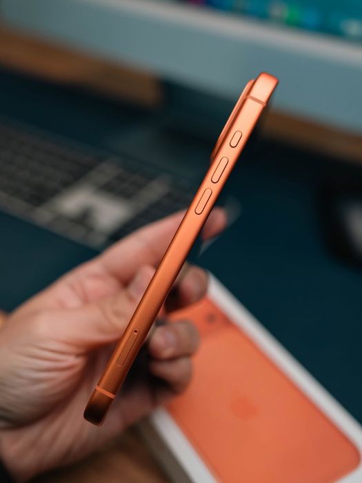 iPhone 17 Pro Max 256gb Orange Sim + E sim