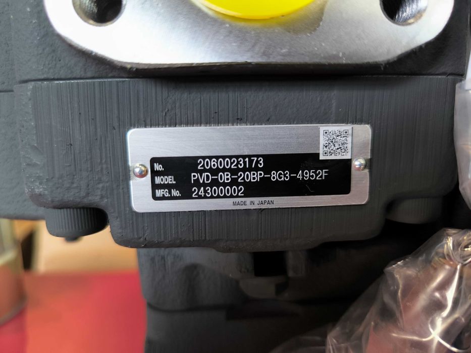 Pompă hidraulică Neuson 1903 – originală Nachi, cod PVD-0B-20BP-8G3