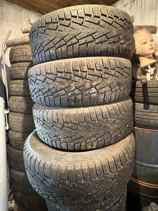 Продам зимние балоны 265/65/17