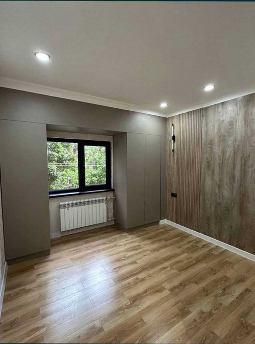 Лабзак 4 хона 3 хона килинган 2-этаж,110м2 квартира ШОШИЛИНЧ сотилади!