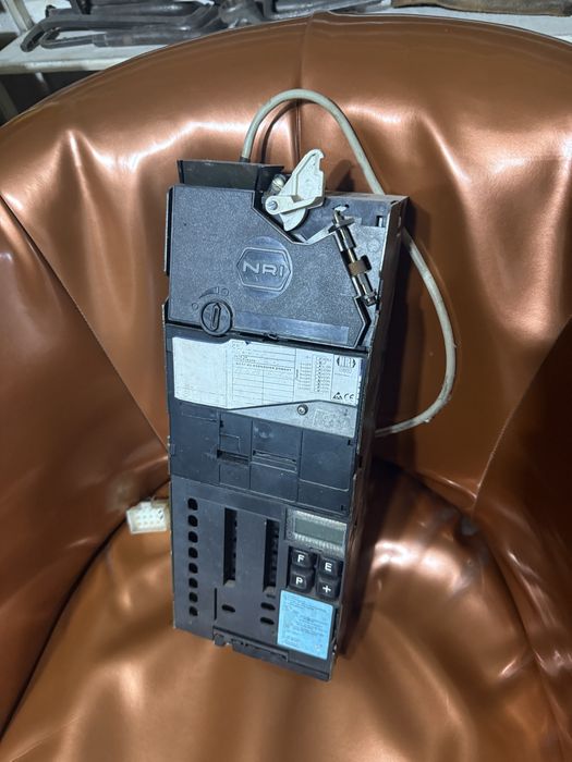 Монетник Nri за вендинг автомат