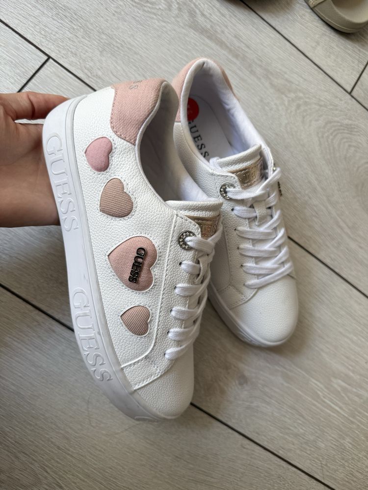 Guess дамски кецове