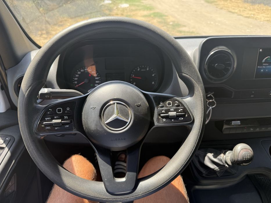 Mercedes benz sprinter
