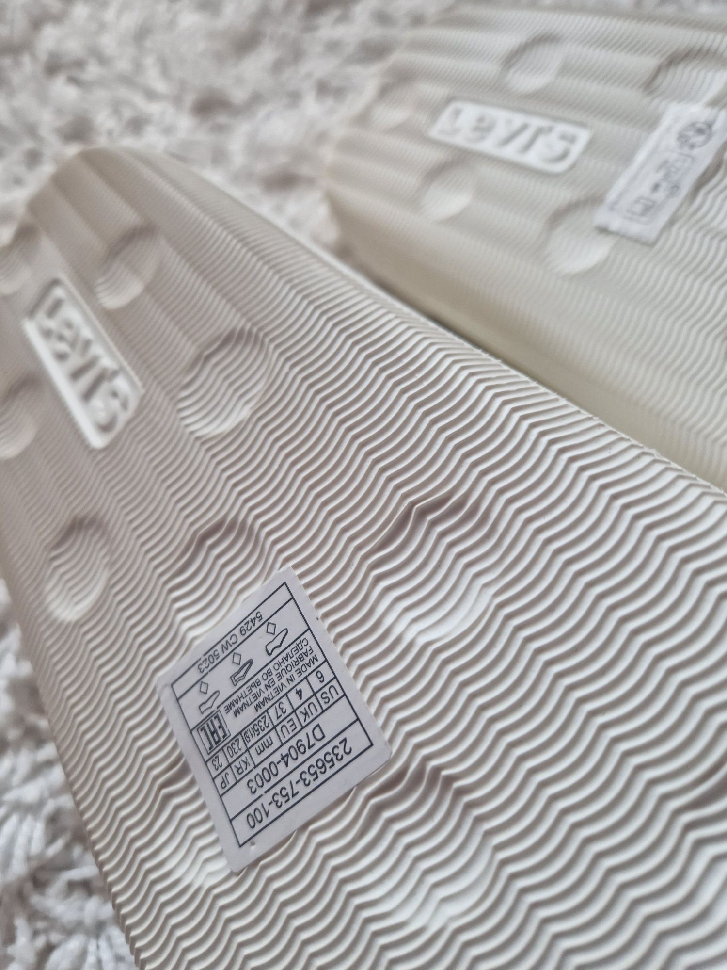 Дамски чехли Levi's