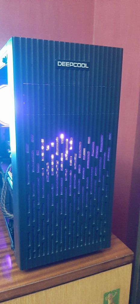 Геймърски компютър Ryzen 5 1600, 16GB RAM,Kfa2 gtx1060 3 gb, 128 gb Ss