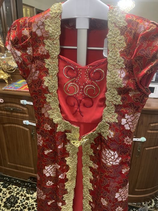 Келинлар сарпаси учун двойга дупписи билан бирга