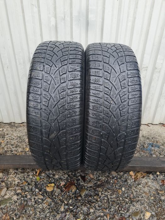 2 Anvelope de iarna *235/60R17*Dunlop*LICHIDARE STOC*75 Lei Buc*