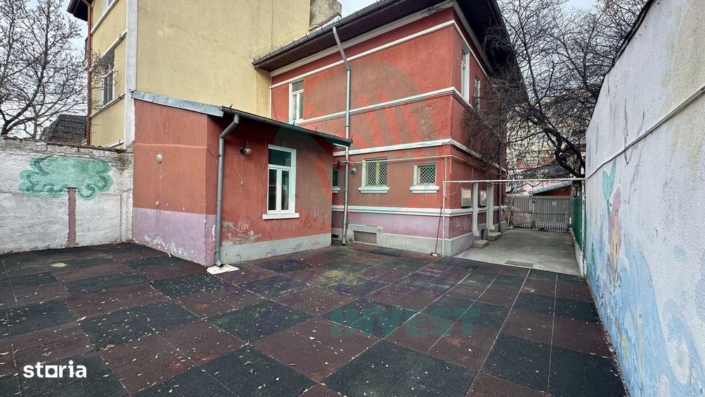 Casa in Vatra Luminoasa cu o curte generoasa