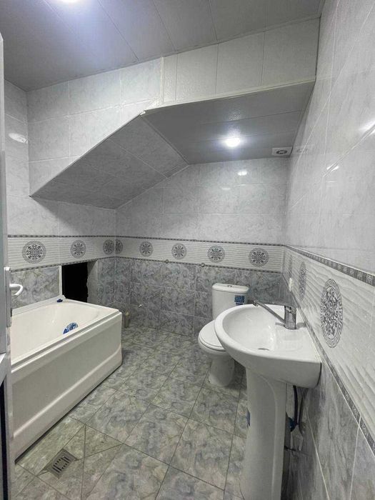 Продаётся новый 2-этажный коттедж  (ориентир — Рисовый базар)