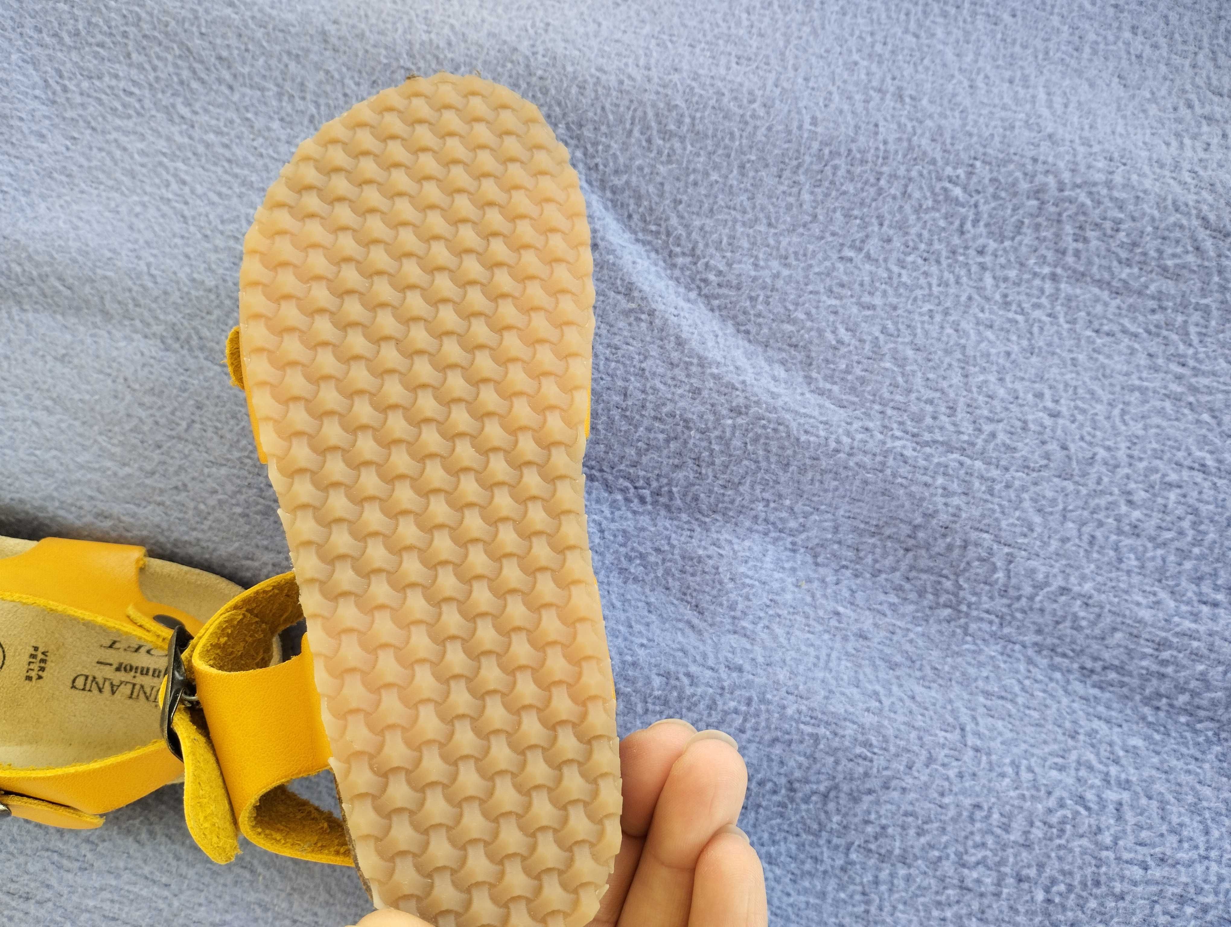Crocs и Grunland номер 25/26.