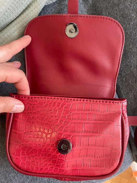 Малка чанта Esprit за кръста