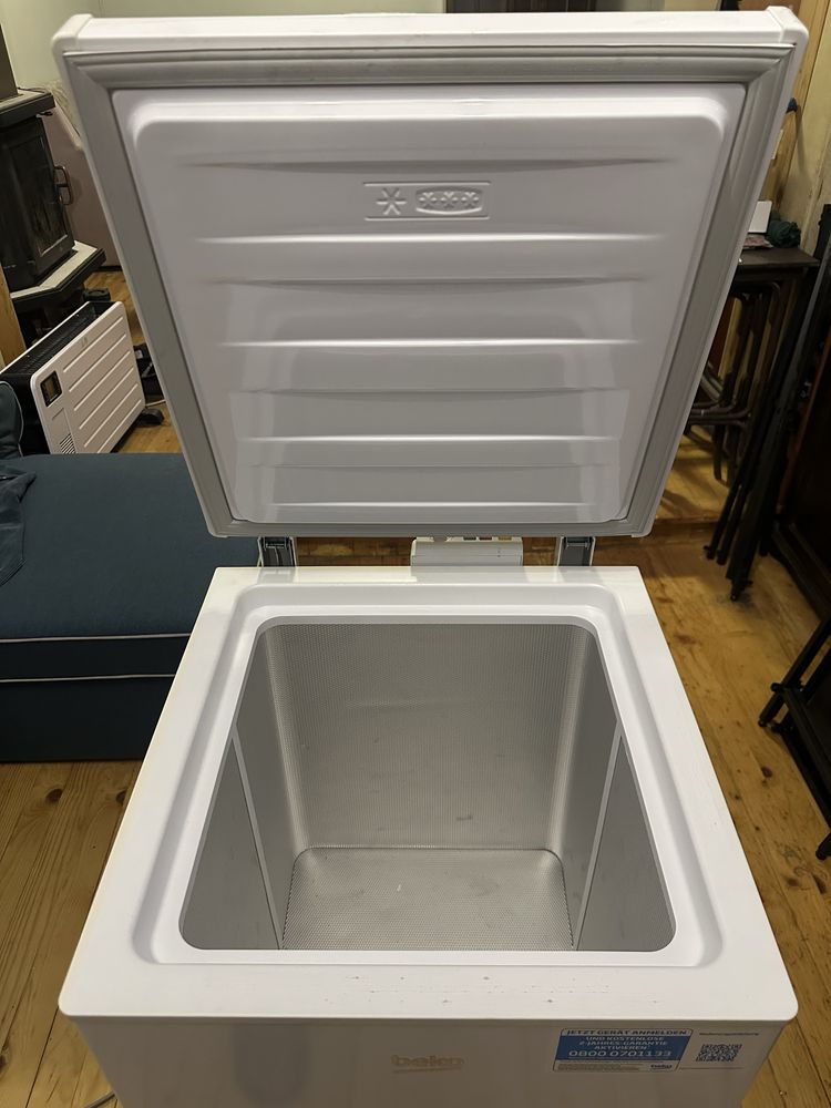 Фризер Beko C104