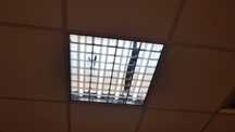 corp iluminat lampa neon tavan casetat sau schimb cu altceva